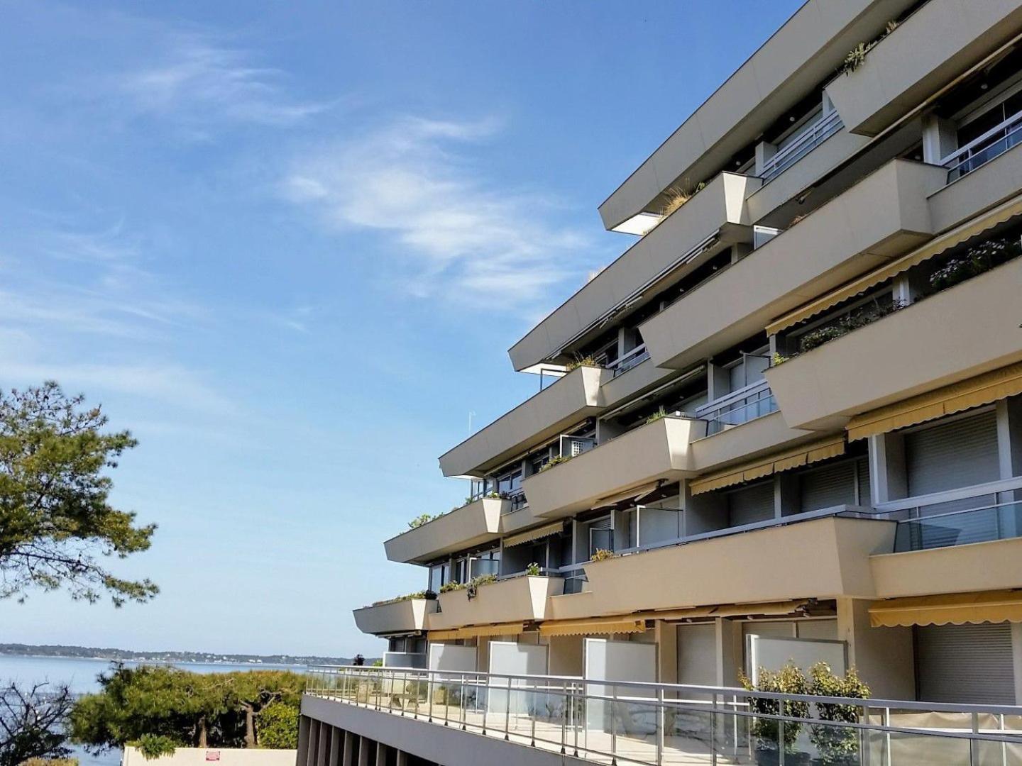 Panoramic Apartment *